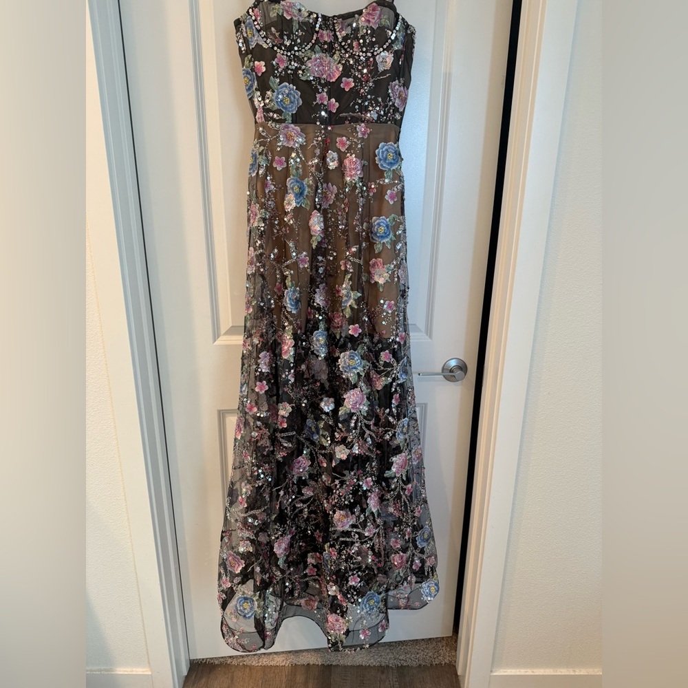NWOT BRONX AND BANCO MIDNIGHT EMBROIDERED FLORAL GOWN - Picture 6 of 15